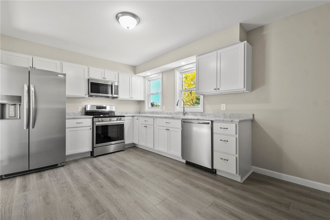 362 Market Street Warren, RI 02885 - Photo 5 of 42 Gallery Image 5
