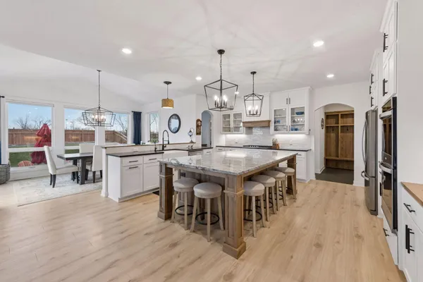 $1,052,000 | 17628 Jett Circle Southeast, Prior Lake, MN 55372