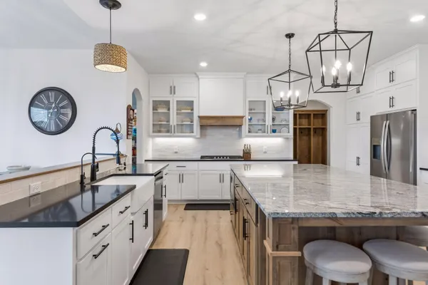 $1,052,000 | 17628 Jett Circle Southeast, Prior Lake, MN 55372