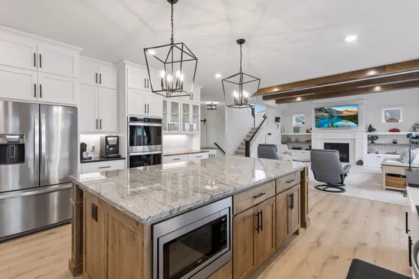 $1,052,000 | 17628 Jett Circle Southeast, Prior Lake, MN 55372