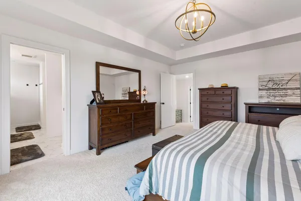 $1,052,000 | 17628 Jett Circle Southeast, Prior Lake, MN 55372