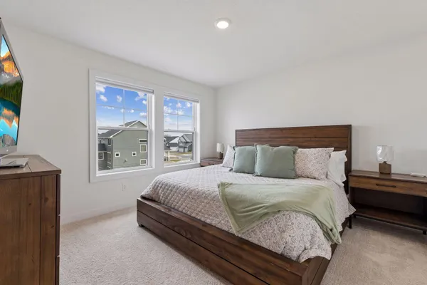 $1,052,000 | 17628 Jett Circle Southeast, Prior Lake, MN 55372