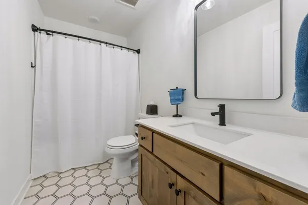 $1,052,000 | 17628 Jett Circle Southeast, Prior Lake, MN 55372