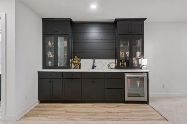 $1,052,000 | 17628 Jett Circle Southeast, Prior Lake, MN 55372