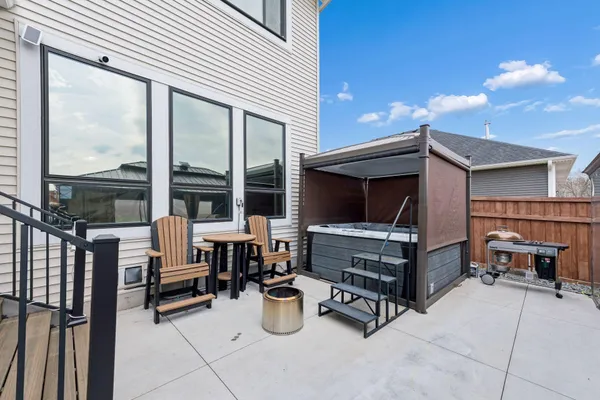 $1,052,000 | 17628 Jett Circle Southeast, Prior Lake, MN 55372