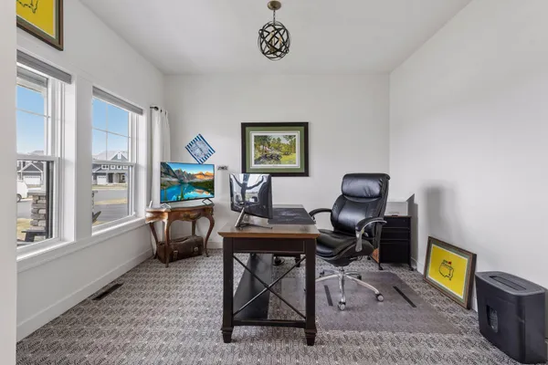 $1,052,000 | 17628 Jett Circle Southeast, Prior Lake, MN 55372