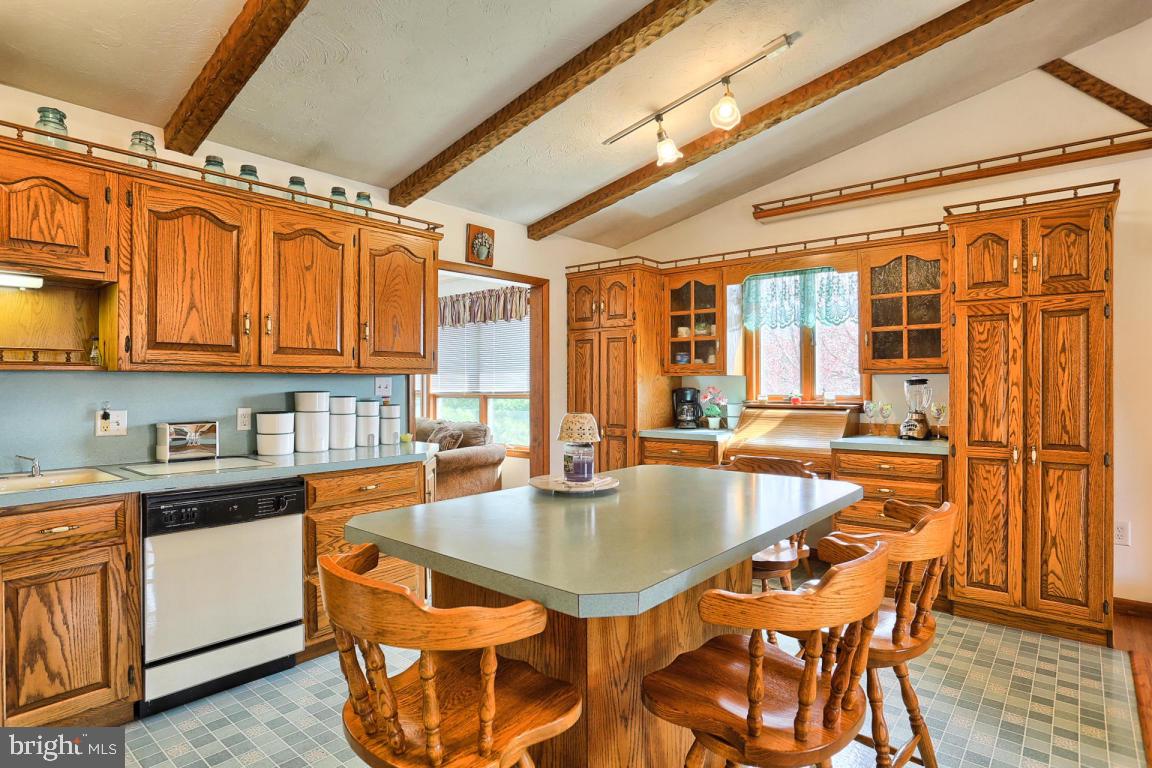 103 Schoeneck Road Ephrata, PA 17522 - Photo 13 of 24 Gallery Image 13