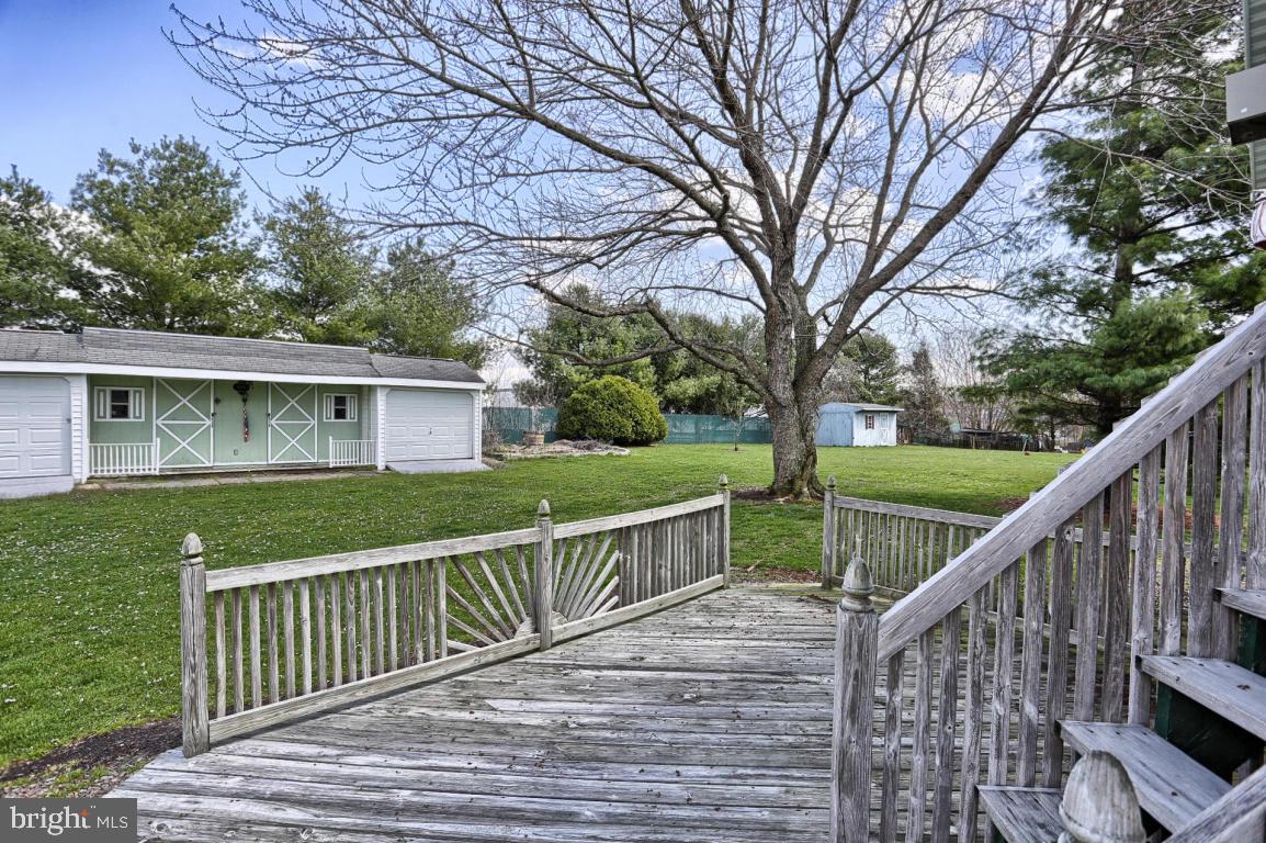 103 Schoeneck Road Ephrata, PA 17522 - Photo 5 of 24 Gallery Image 5