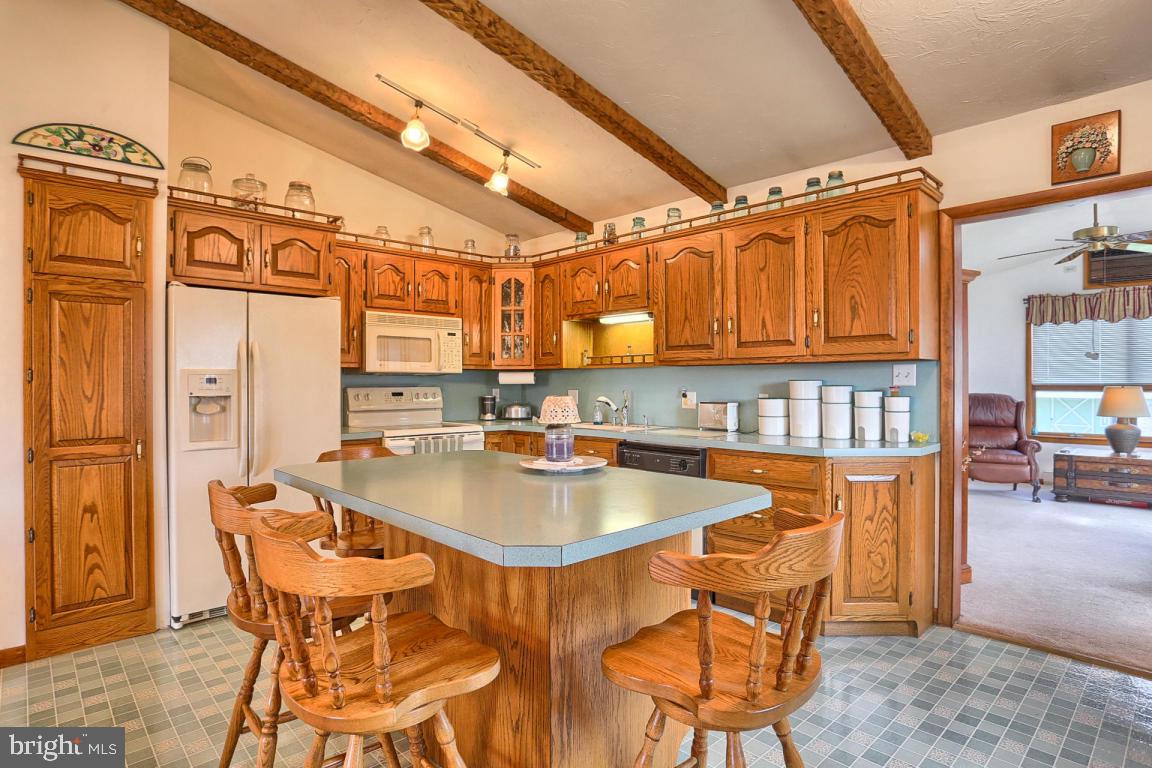 103 Schoeneck Road Ephrata, PA 17522 - Photo 10 of 24 Gallery Image 10