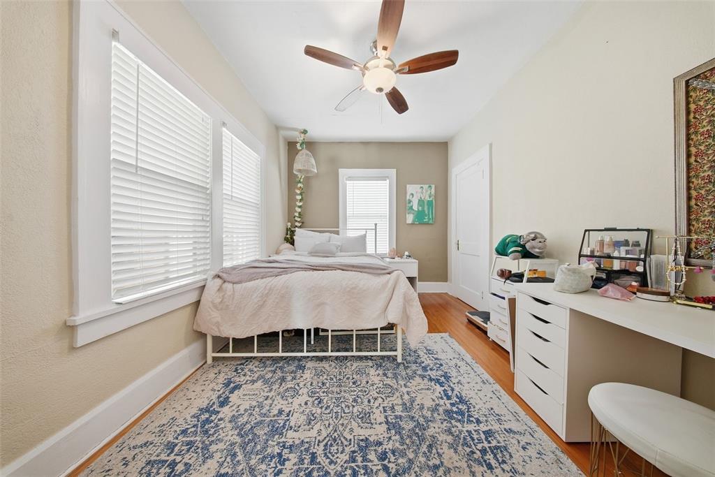 8334 Diagonal Road North St. Petersburg, FL 33702 - Photo 18 of 57 a bed room with a bed and a chair