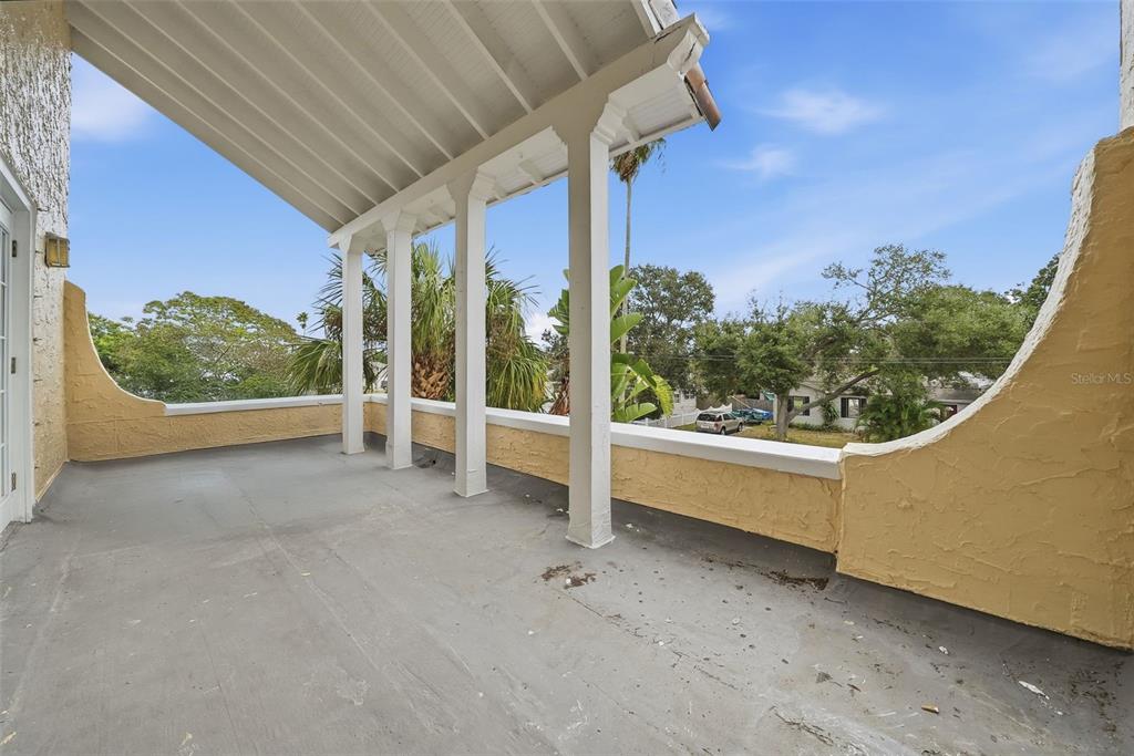 8334 Diagonal Road North St. Petersburg, FL 33702 - Photo 33 of 57 a view of a patio with a outdoor seating