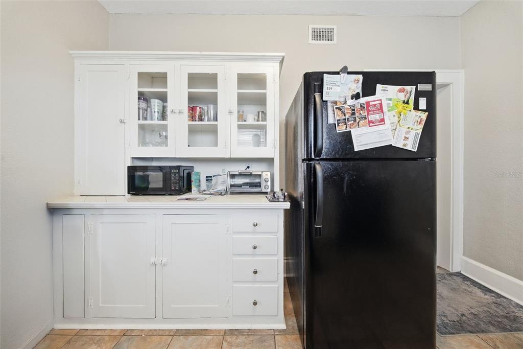 8334 Diagonal Road North St. Petersburg, FL 33702 - Photo 36 of 57