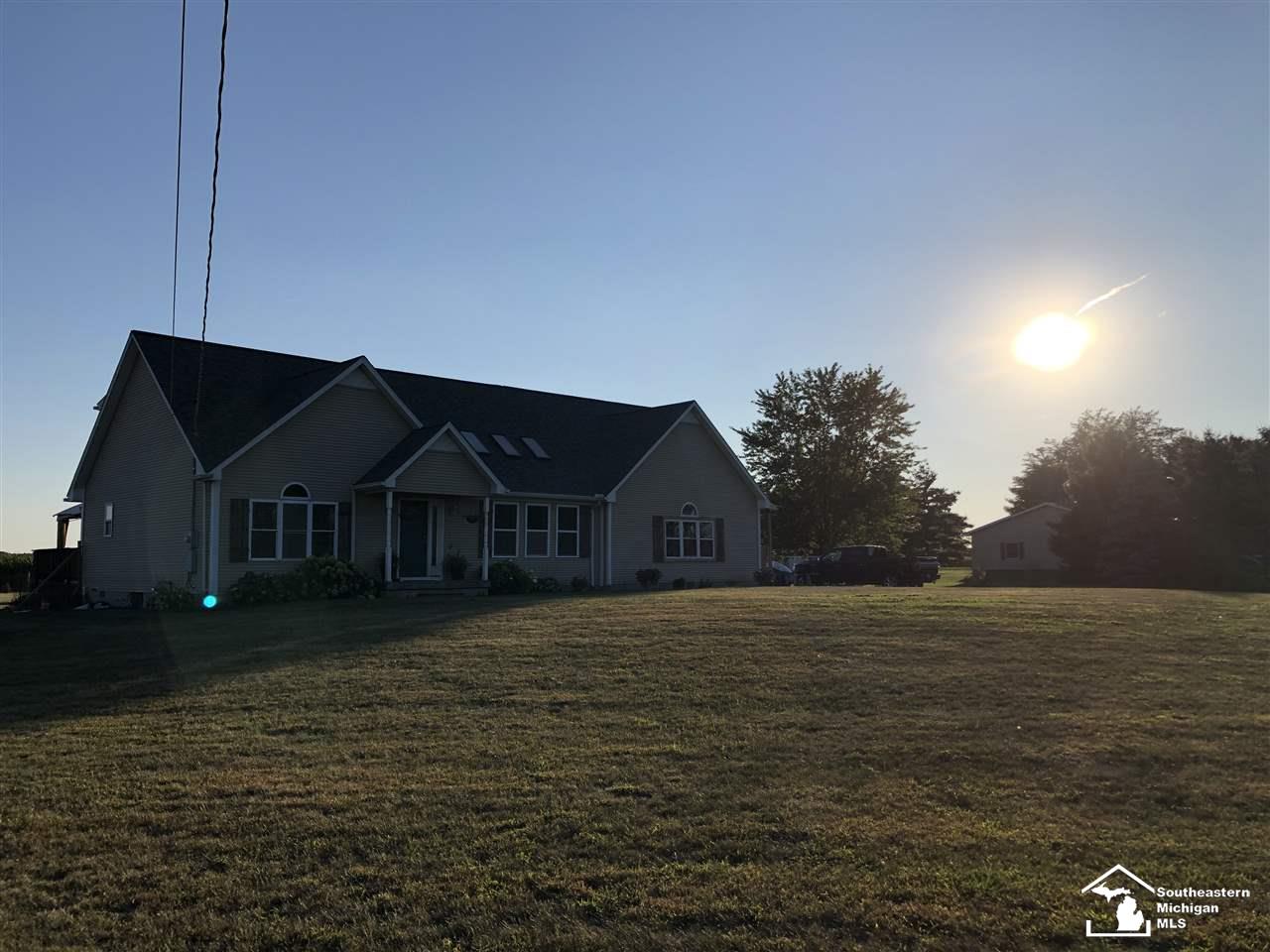 6665 Stadler Road Monroe, MI 48162 - Photo 4 of 36