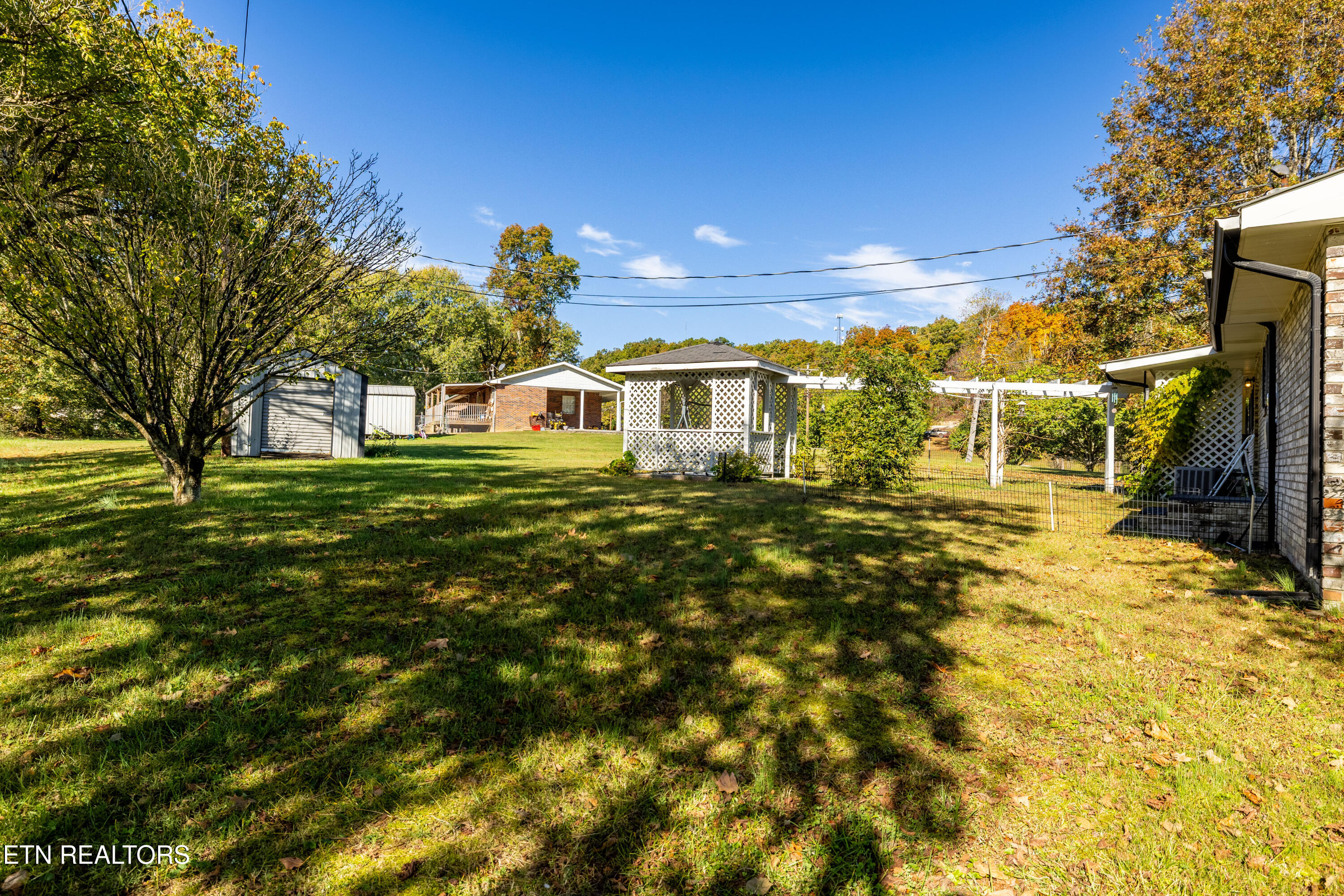 114 Verdun Road Oneida, TN 37841 - Photo 16 of 44 114BerdunDr-37