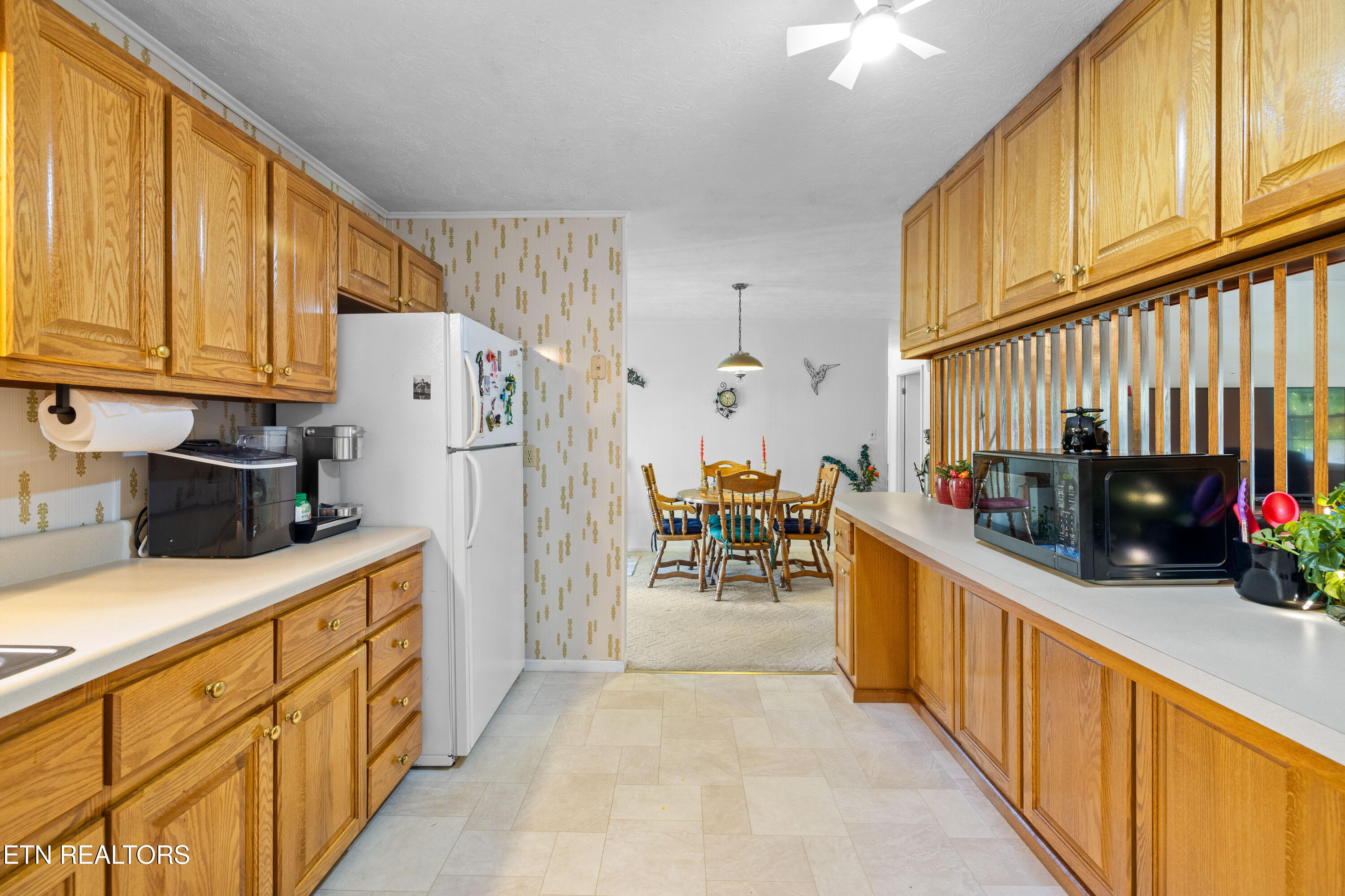 114 Verdun Road Oneida, TN 37841 - Photo 3 of 44 114VerdunDr-23