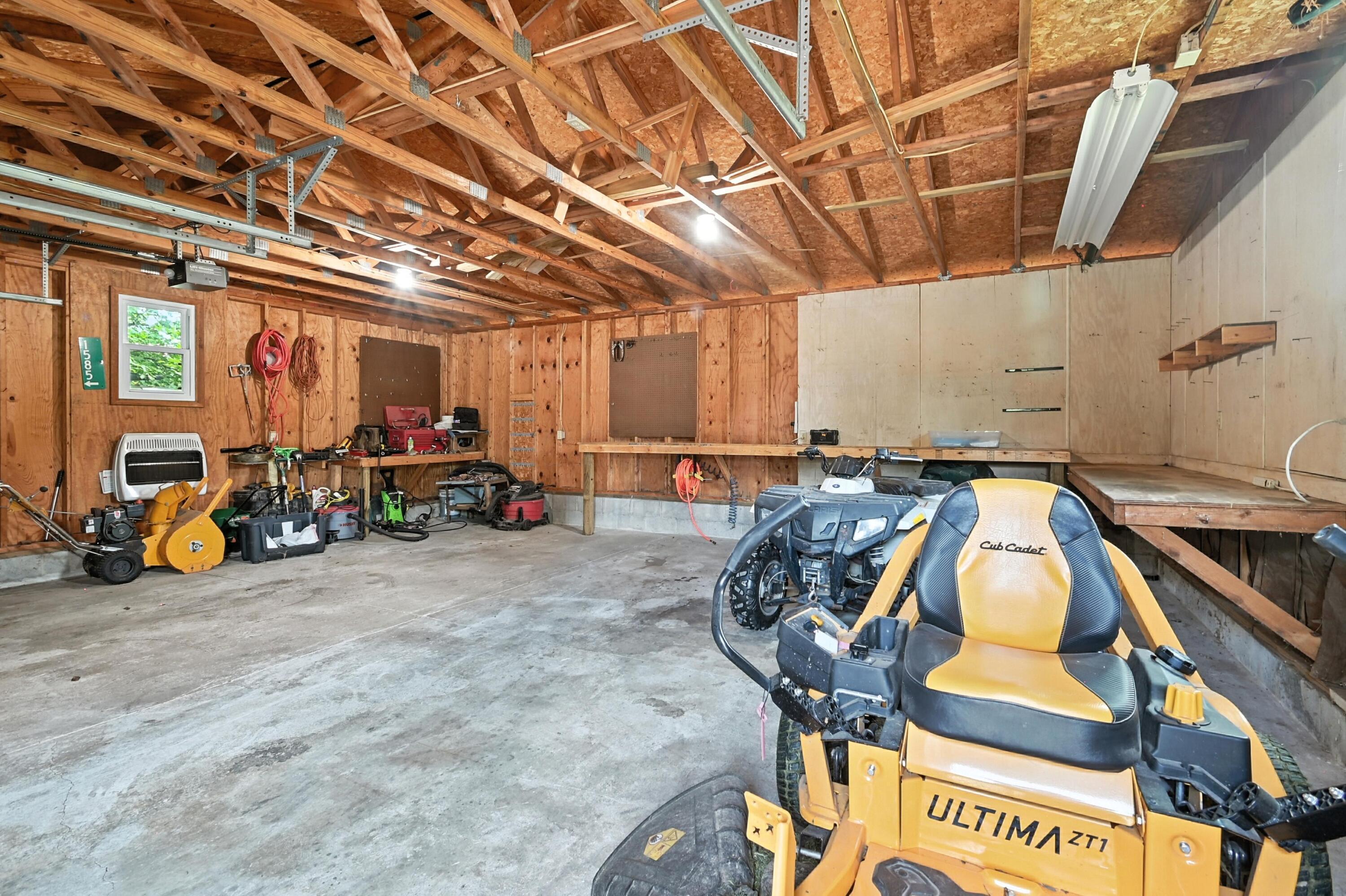 1585 Beal Road Mansfield, OH 44903 - Photo 30 of 37 CAT_7887