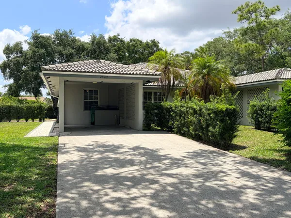 $2,850 | 2562 Northwest 82nd Terrace, Unit 1, Coral Springs, FL 33065