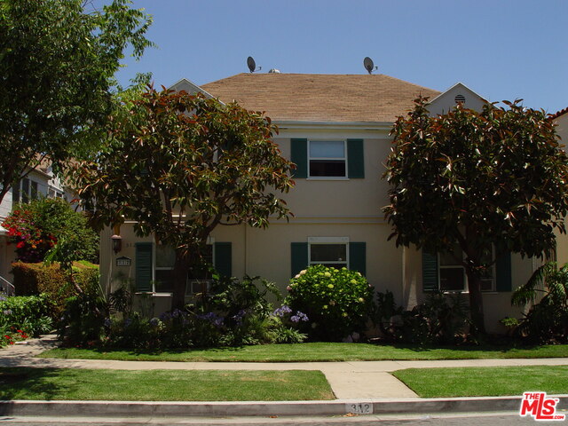 312 South Reeves Drive, Unit E Beverly Hills, CA 90212 - Photo 2 of 11