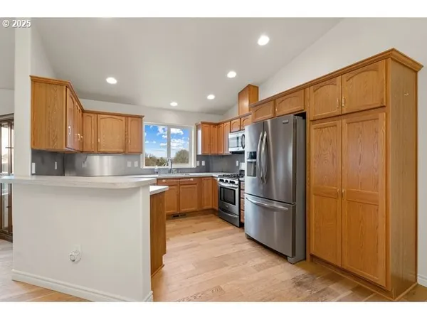 $458,000 | 114 Southwest Desert Sky Drive, Hermiston, OR 97838