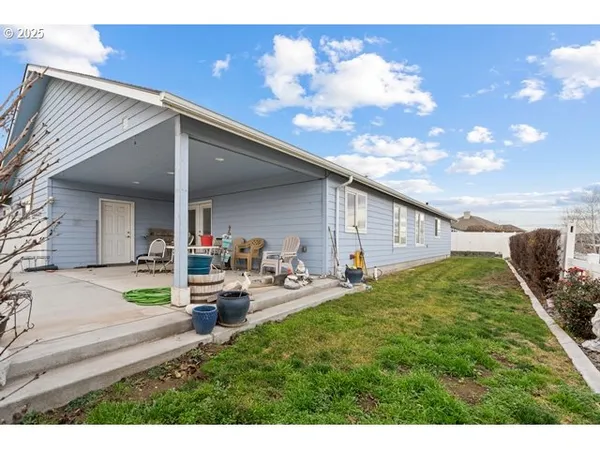 $458,000 | 114 Southwest Desert Sky Drive, Hermiston, OR 97838