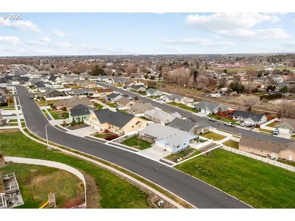 $458,000 | 114 Southwest Desert Sky Drive, Hermiston, OR 97838