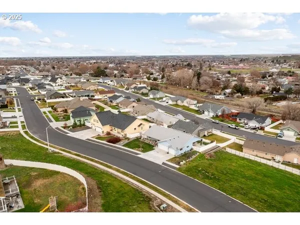 $458,000 | 114 Southwest Desert Sky Drive, Hermiston, OR 97838