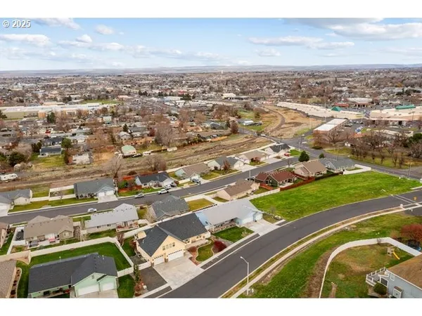 $458,000 | 114 Southwest Desert Sky Drive, Hermiston, OR 97838