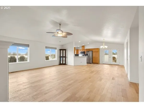 $458,000 | 114 Southwest Desert Sky Drive, Hermiston, OR 97838