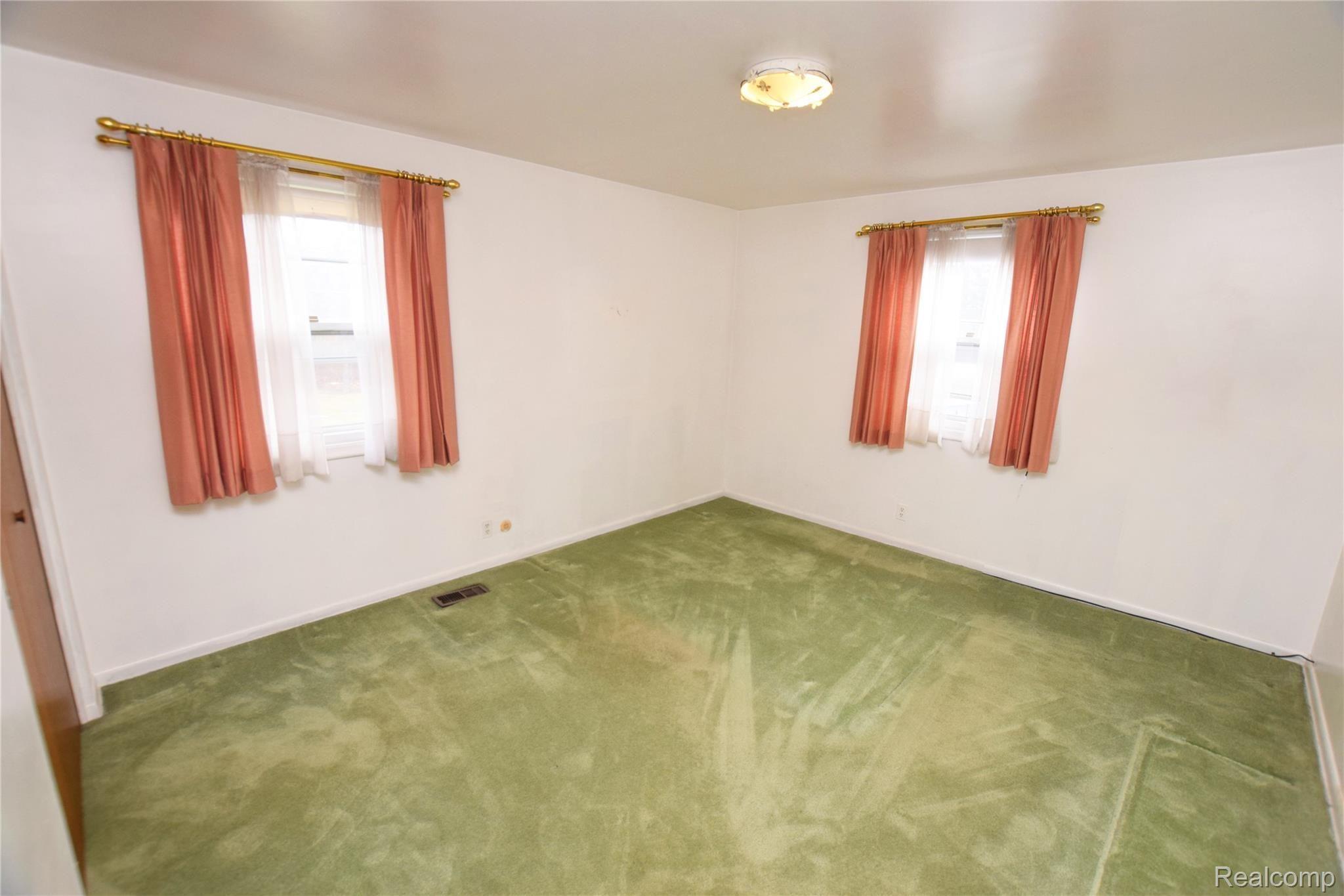 6349 Rustic Ridge Trail Grand Blanc, MI 48439 - Photo 8 of 21 Bedroom 2