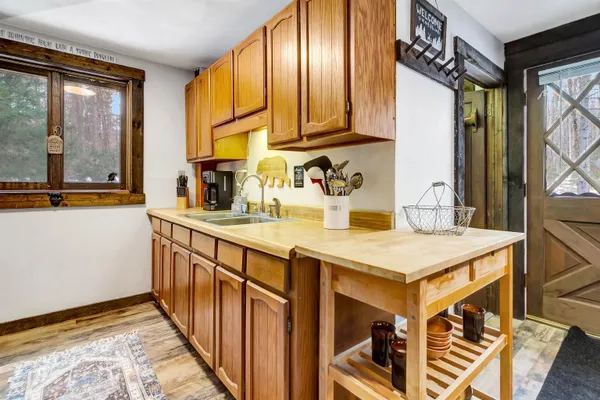 $399,000 | 459 Silver Lane, Wardsboro, VT 05360