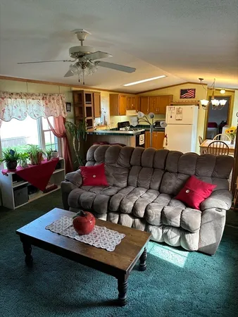 $165,000 | 70 Quaboag Valley, Unit 70, Ware, MA 01082