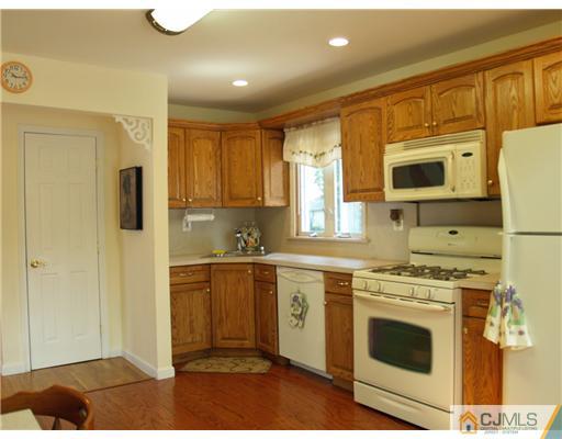 491 Crows Mill Road Fords, NJ 08863 - Photo 4 of 10
