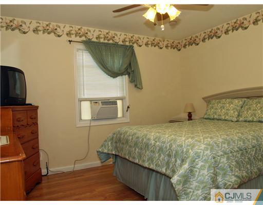 491 Crows Mill Road Fords, NJ 08863 - Photo 7 of 10