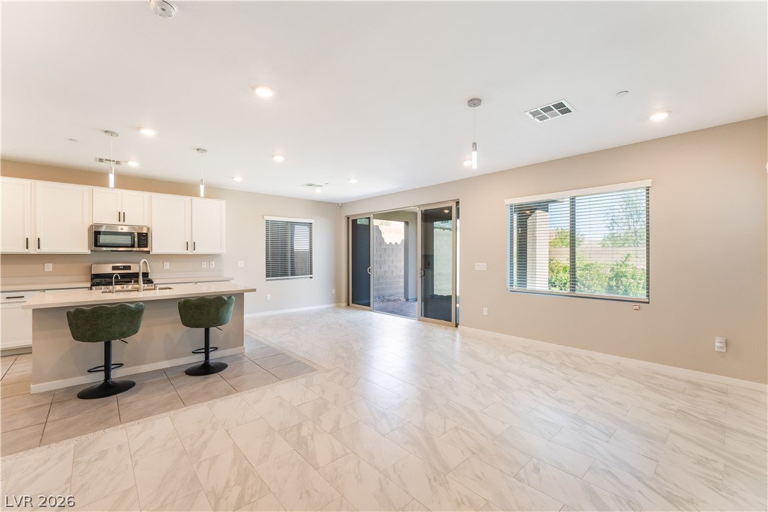 11552 Observation Point Avenue Las Vegas, NV 89138 - Photo 8 of 38