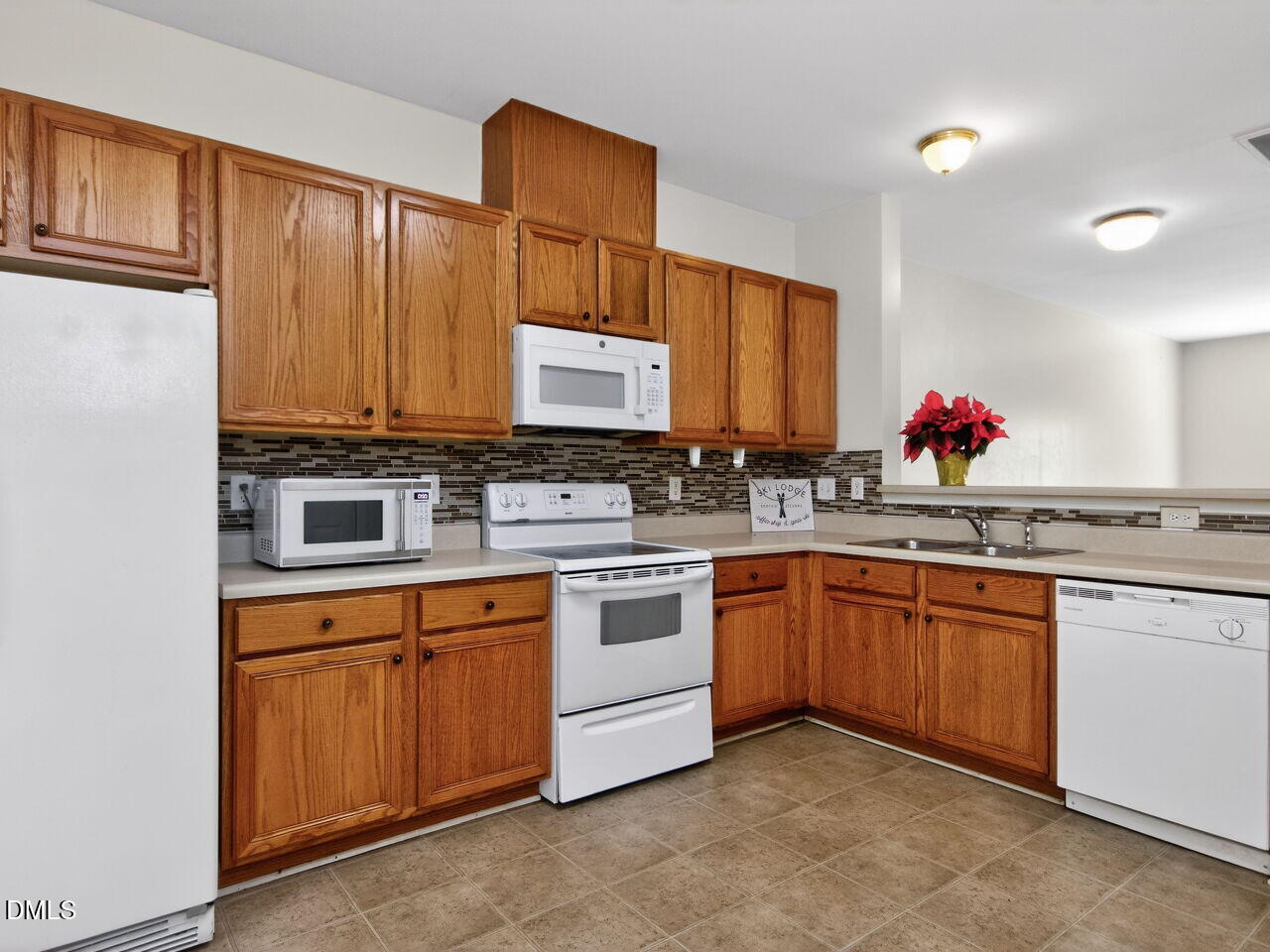 4802 Parkville Drive Raleigh, NC 27604 - Photo 11 of 34 010-1280x960-photo