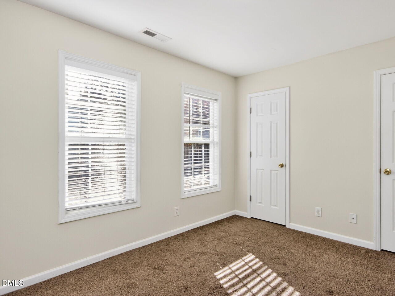 4802 Parkville Drive Raleigh, NC 27604 - Photo 15 of 34 021-1280x960-photo