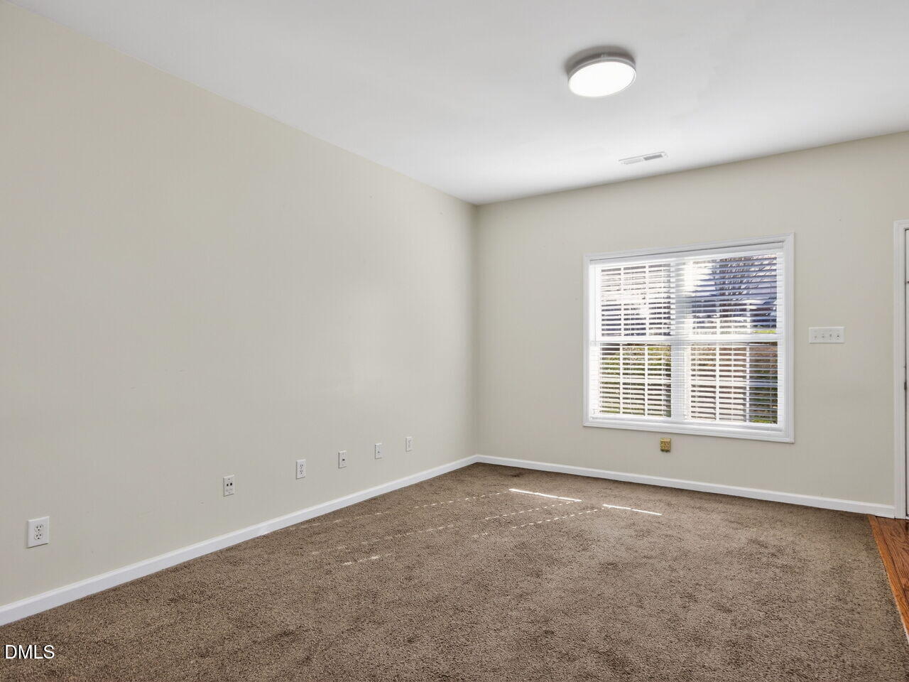 4802 Parkville Drive Raleigh, NC 27604 - Photo 5 of 34 004-1280x960-photo