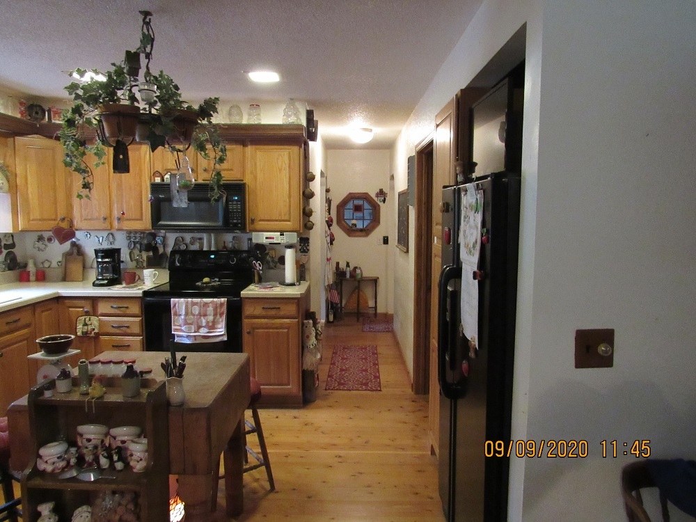 5479 West Edgewood Road Dixon, IL 61021 - Photo 4 of 38