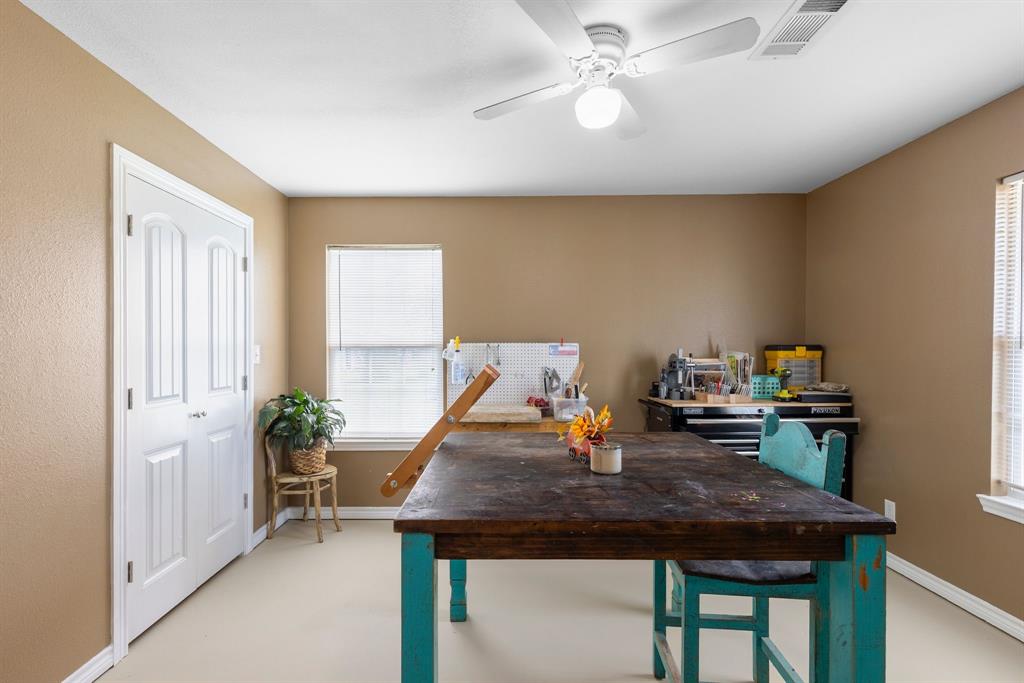 660 Milton-Minter Road Deport, TX 75435 - Photo 29 of 40 a view of a workspace with furniture