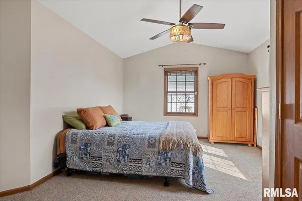 $179,900 | 407 South 7th Street, Auburn, IL 62615