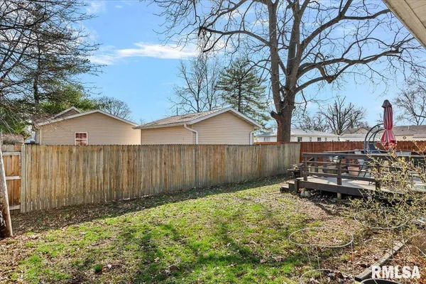 $179,900 | 407 South 7th Street, Auburn, IL 62615