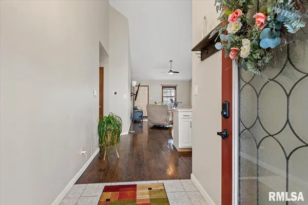 $179,900 | 407 South 7th Street, Auburn, IL 62615