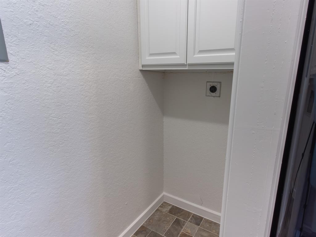2240 Tarpley Road, Unit 62 Carrollton, TX 75006 - Photo 17 of 20 close up view of cabinets