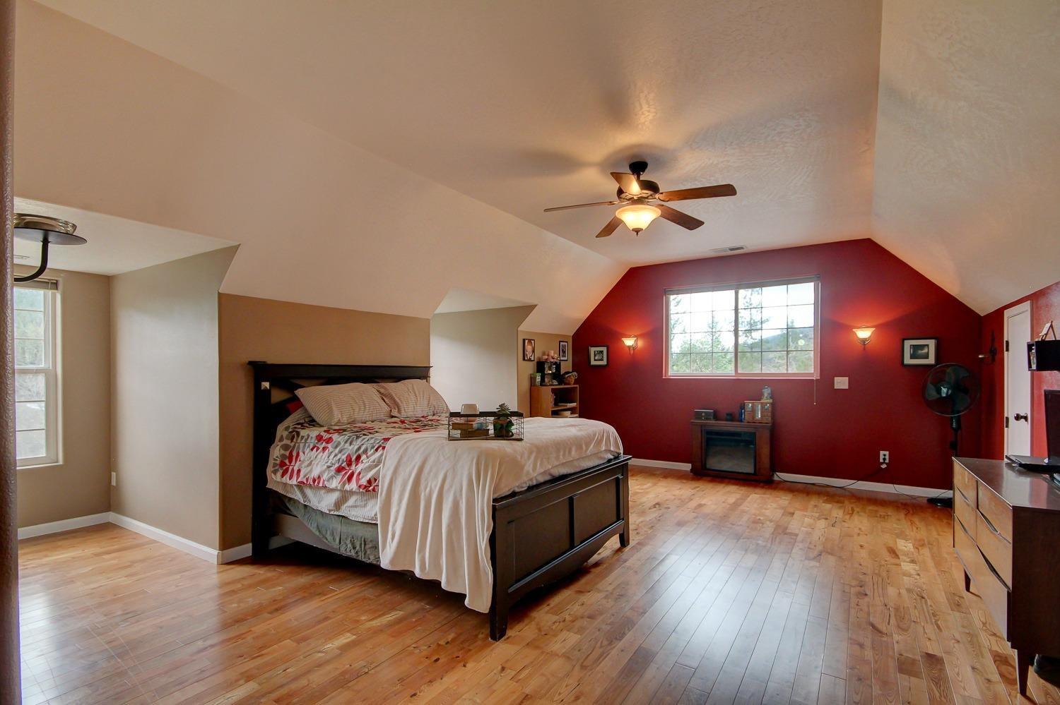 7128 Upper Applegate Road Jacksonville, OR 97530 - Photo 24 of 34 Spacious master suite with panoramic vie