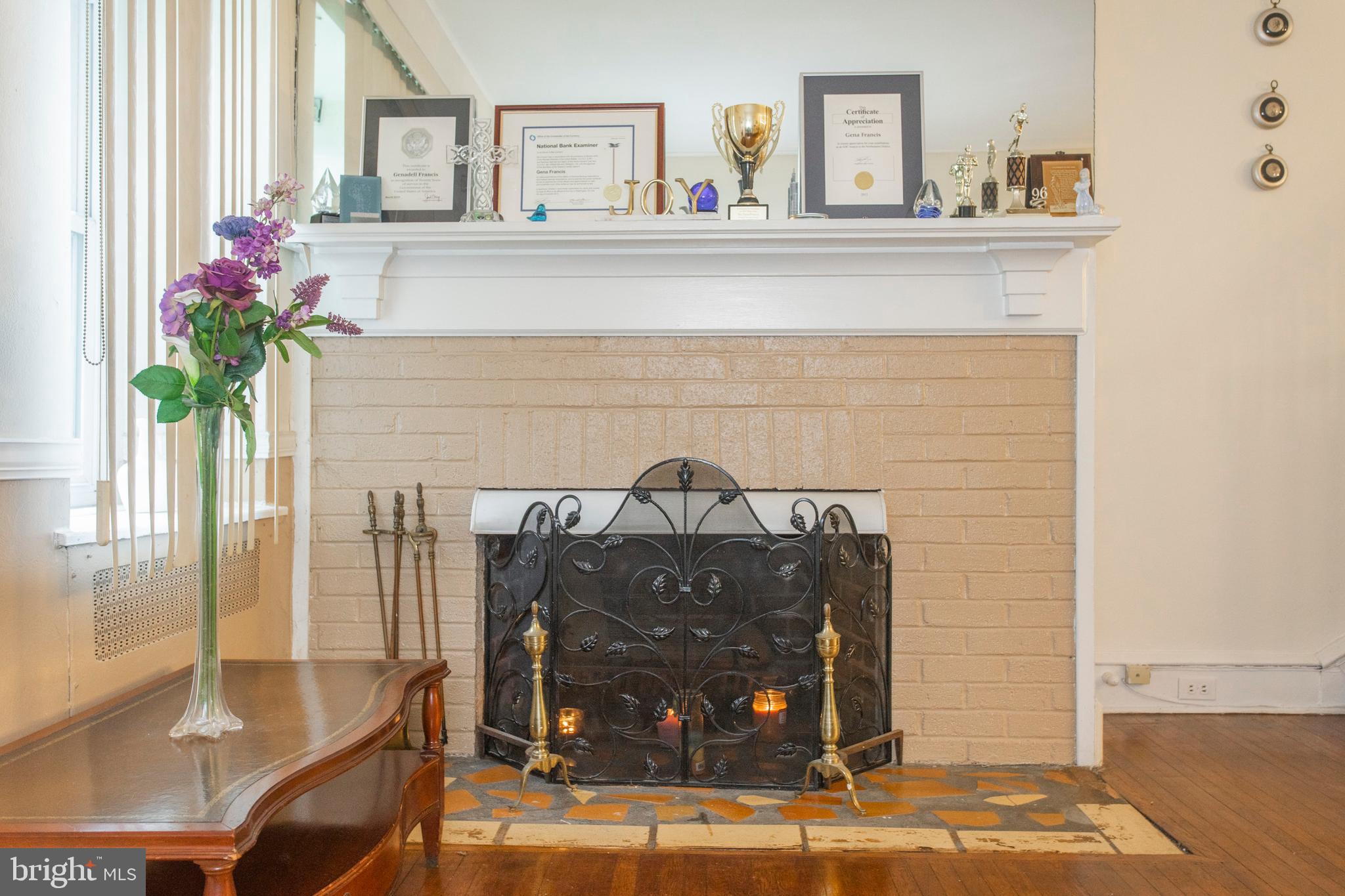 1820 Wynnewood Road Philadelphia, PA 19151 - Photo 7 of 34 Living room