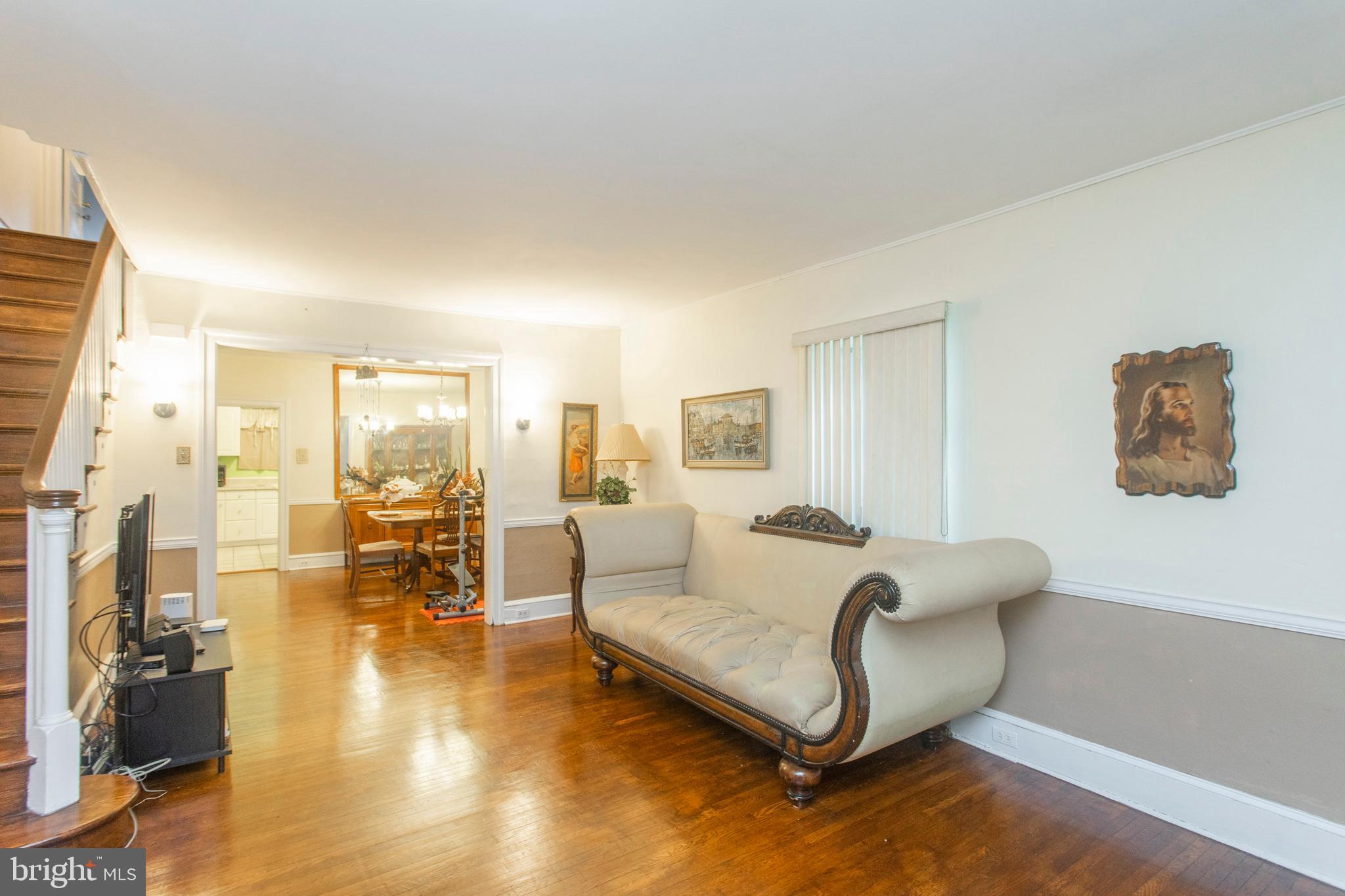 1820 Wynnewood Road Philadelphia, PA 19151 - Photo 8 of 34 Living room