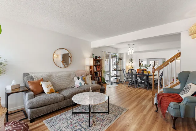 $270,000 | 1609 Geske Road, Chaska, MN 55318