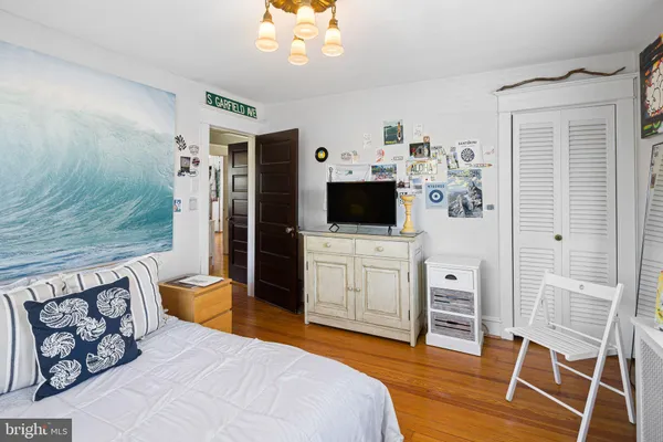 $695,000 | 202 Linden Avenue, Riverton, NJ 08077