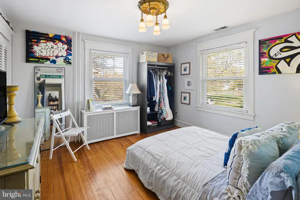 $695,000 | 202 Linden Avenue, Riverton, NJ 08077