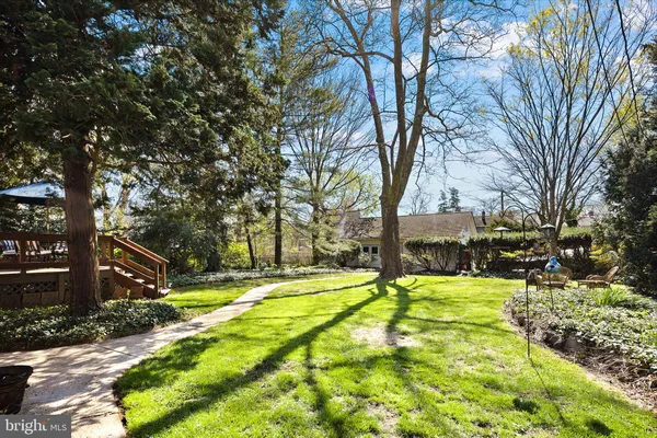 $695,000 | 202 Linden Avenue, Riverton, NJ 08077